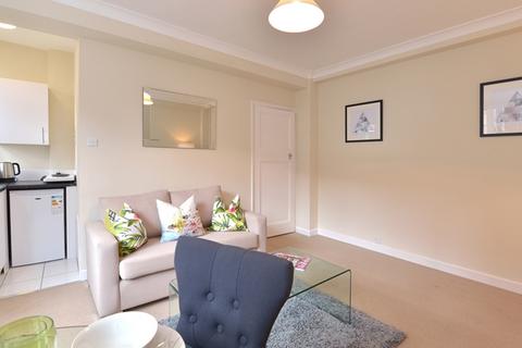 1 bedroom flat to rent, Hill Street, Mayfair, London W1J