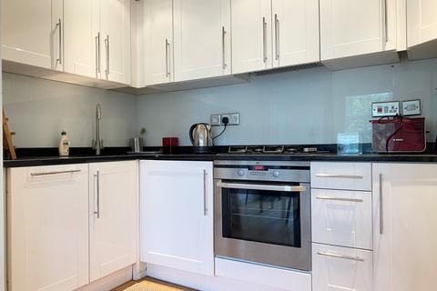 2 bedroom flat to rent, Redcliffe Square, Chelsea SW10
