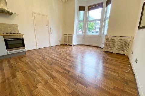 2 bedroom ground floor flat to rent - Coombe Lane, Raynes Park, London, SW20
