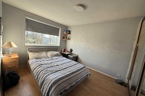 undefined, Peninsular Close, Bedfont