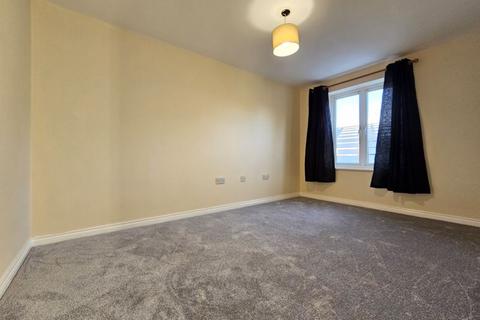 2 bedroom apartment to rent, Lissimore Drive, Tipton