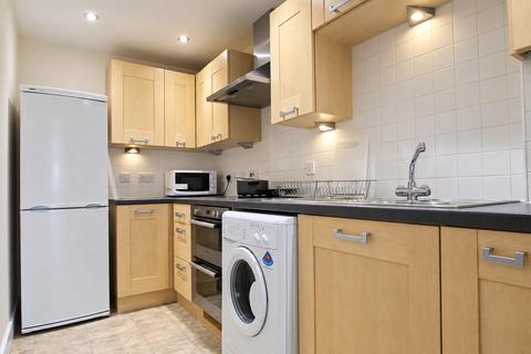 1 bedroom apartment to rent, Empress Court, Woodin`s Way
