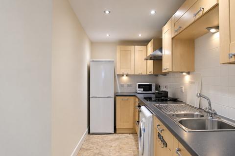 1 bedroom apartment to rent, Empress Court, Woodin`s Way