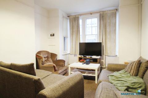 undefined, Warwick Street, Iffley