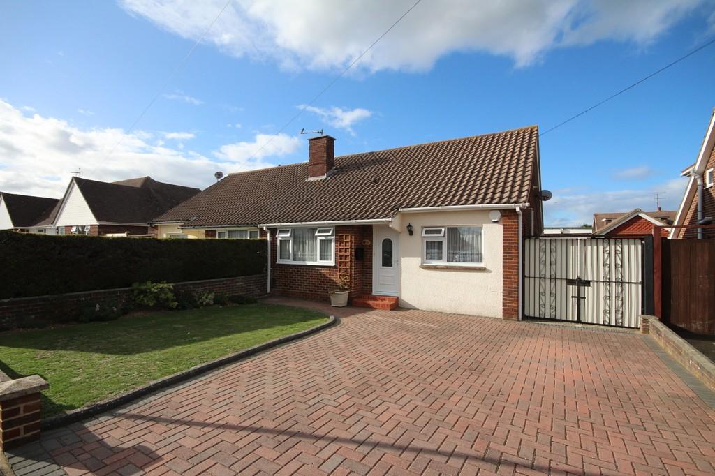 Coniston Road, Goringbysea, Worthing BN12 6JU 2 bed semidetached