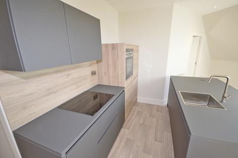 2 bedroom flat to rent, Unicorn House, Eastgate Square, Chichester, PO19