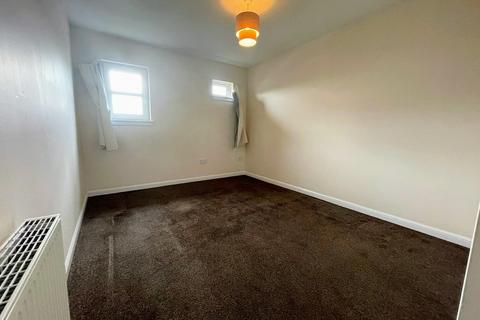 2 bedroom flat to rent, Derwent Court, Kilmarnock KA3