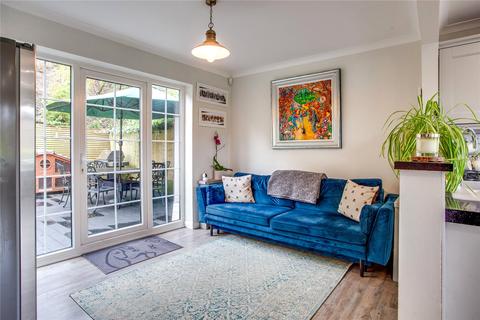 15 Harcourt Close, Henley-on-thames, RG9 1UZ