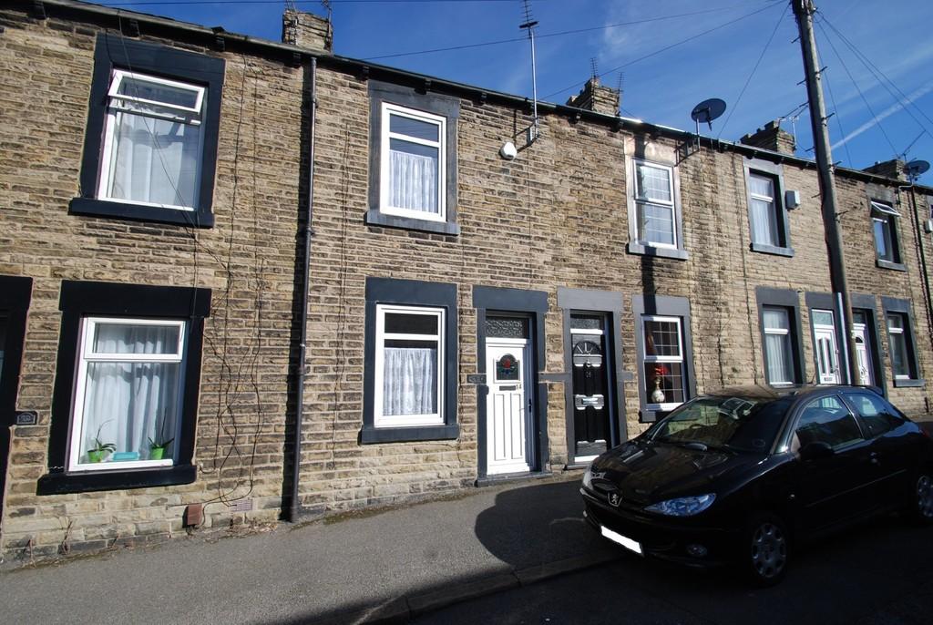 Blenheim Avenue, Barnsley S70 2 bed terraced house £40,000