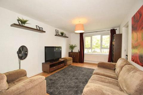 2 bedroom apartment to rent, Tintern Close, London SW19