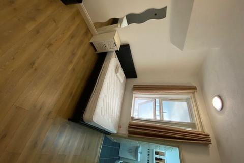 1 bedroom in a house share to rent, Room 2, Broomfield Road