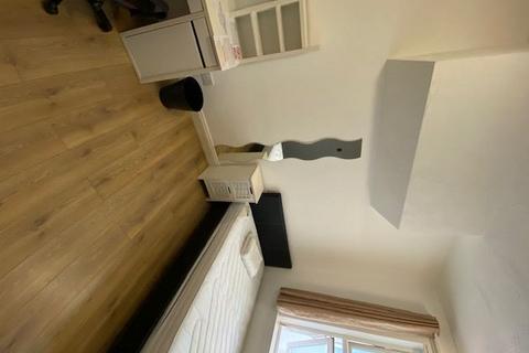 1 bedroom in a house share to rent, Room 2, Broomfield Road