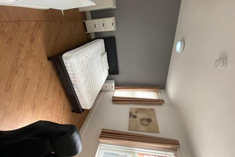 1 bedroom in a house share to rent, Room 5, Broomfield Road