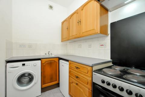 1 bedroom flat to rent, Stoke Newington High Street, Stoke Newington
