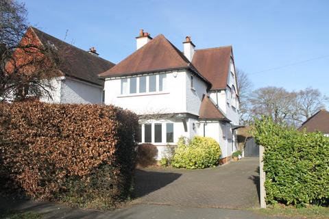 5 bedroom detached house to rent, Austenway, Chalfont St. Peter, Gerrards Cross, Buckinghamshire