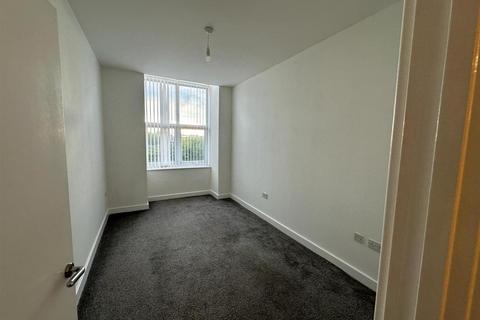 2 bedroom apartment to rent, Tobacco Wharf, Commercial Road, liverpool