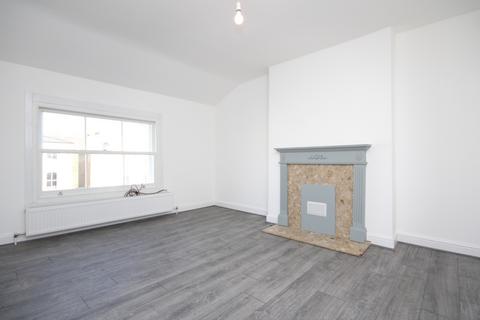 2 bedroom flat to rent, Miranda Road, Archway, N19