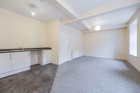 2 bedroom flat to rent, Flat 1, 42 Sandgate, Ayr, KA7 1BX