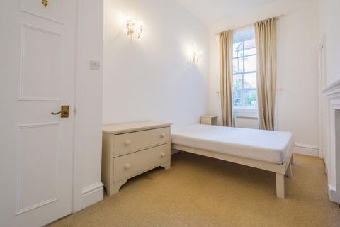 1 bedroom ground floor flat to rent, New King Street, Bath