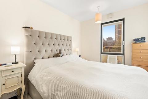 1 bedroom flat to rent, The Regent, Gwynne Road, London