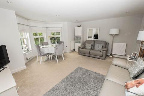 2 bedroom apartment to rent, Clevelands Drive, Heaton, Bolton