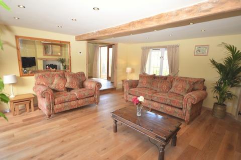 2 bedroom barn conversion for sale - Middle Marwood