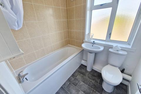 1 bedroom flat to rent, Valley Gardens South, Kirkcaldy KY2