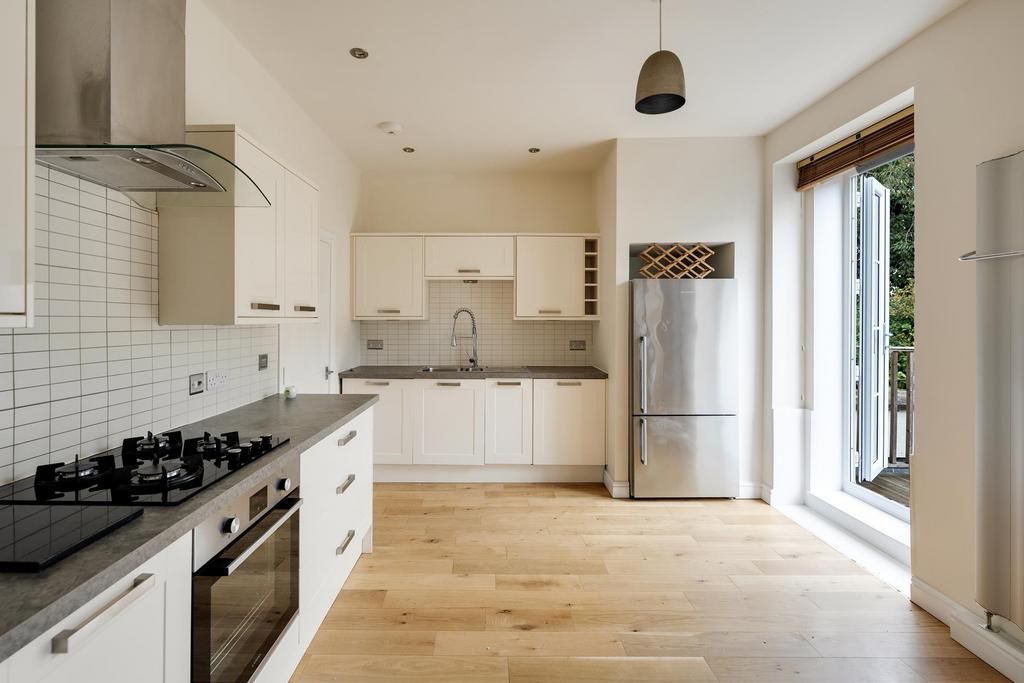 Kitchen ()