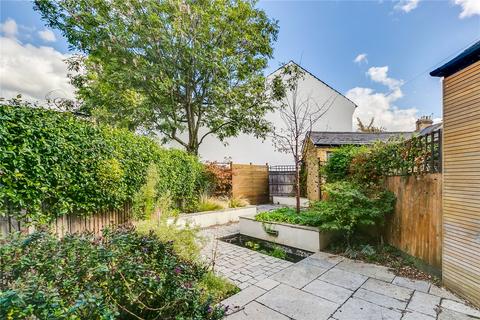 4 bedroom terraced house to rent, White Hart Lane, Barnes, London