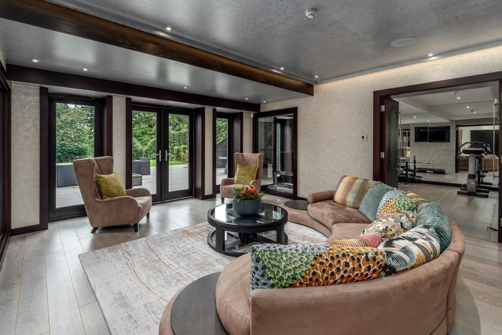 Games/Sitting Area