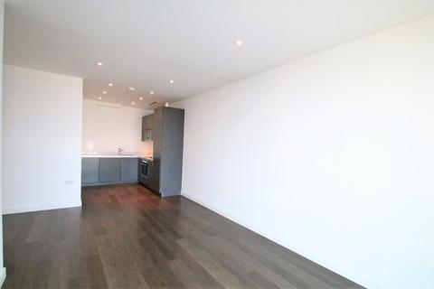 2 bedroom apartment to rent, Saffron Square, East Croydon