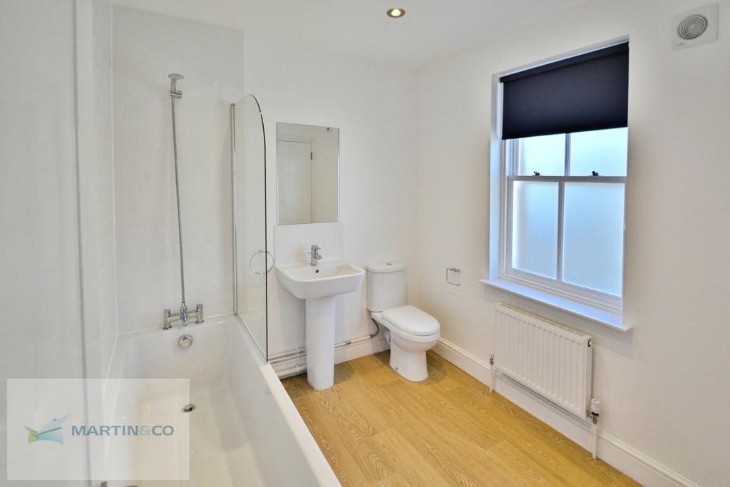 54c6b424-Bathroom