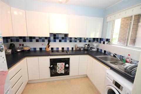 2 bedroom flat to rent - Cairns Court, Norwich