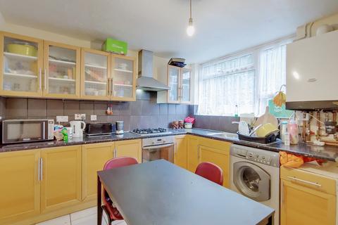 4 bedroom terraced house to rent, Penrhyn Road, Kingston Upon Thames