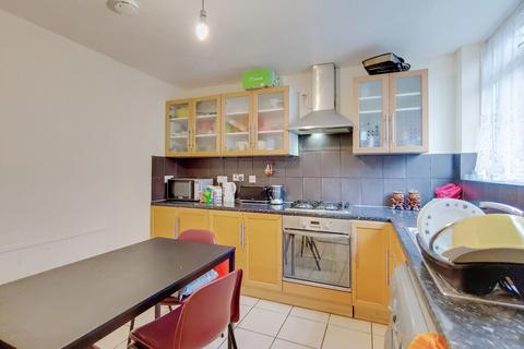 4 bedroom terraced house to rent, Penrhyn Road, Kingston Upon Thames