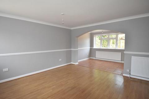 3 bedroom semi-detached house to rent, Hollyhock Close, Basingstoke RG22