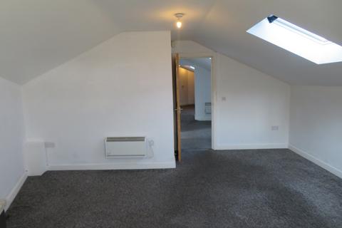 1 bedroom flat to rent, Eastway, Shaw, OL2