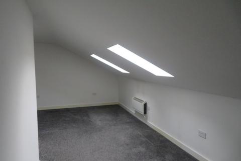 1 bedroom flat to rent, Eastway, Shaw, OL2