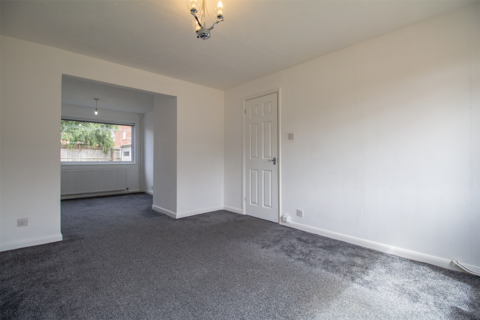 3 bedroom semi-detached house to rent, Barsby Drive, Loughborough, LE11