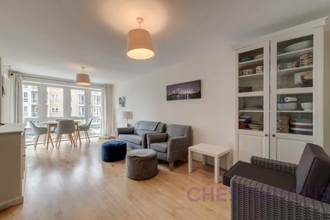 2 bedroom flat to rent, St. Davids Square, London