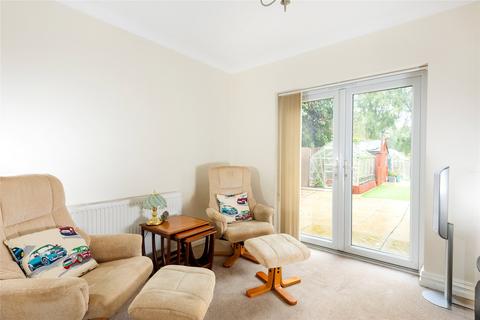 26 Belfry Lane, Collingtree, Northampton, NN4 0PB