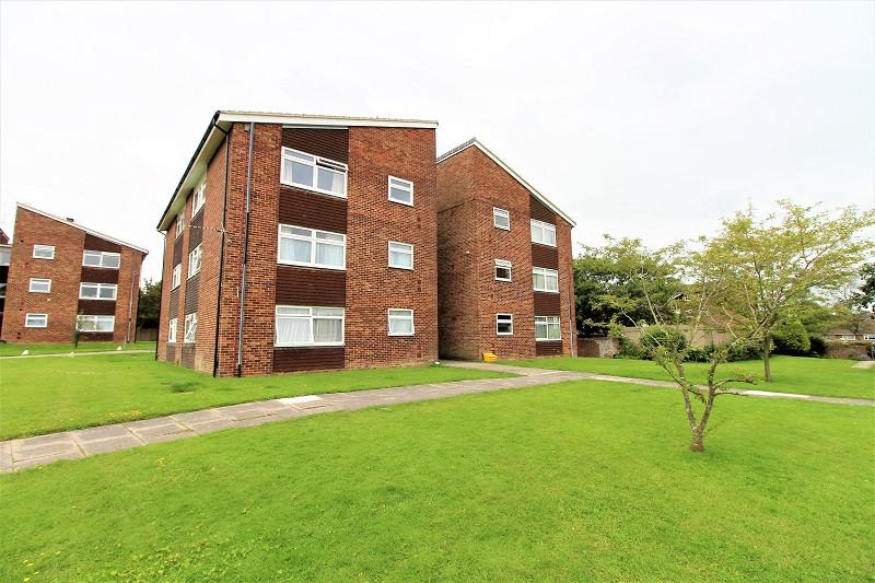 Hillmead, Crawley, West Sussex. RH11 8RR 2 bed ground floor flat £210,000