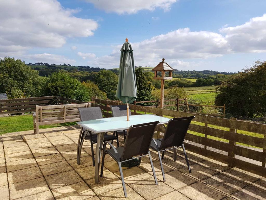 Saddle Street, Dorset 2 bed barn conversion £250,000