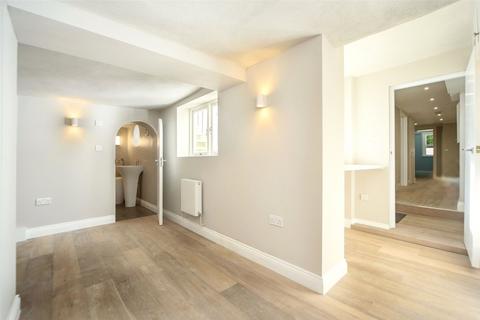 3 bedroom flat for sale, Addison Gardens, Brook Green, W14