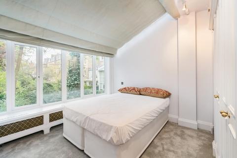 2 bedroom flat to rent, Beaufort Street, London