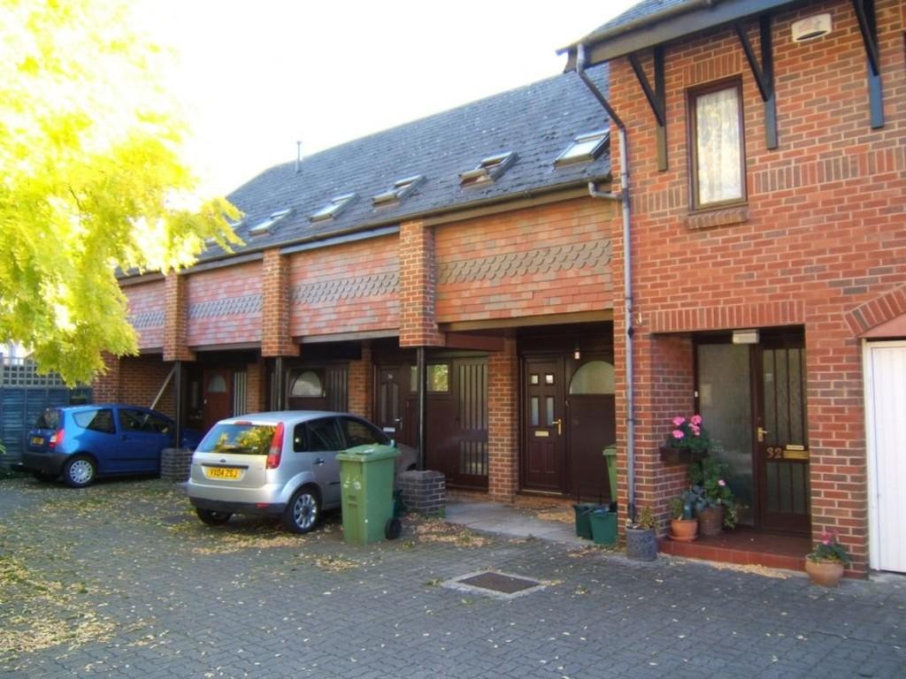 Fairview Close, Cheltenham