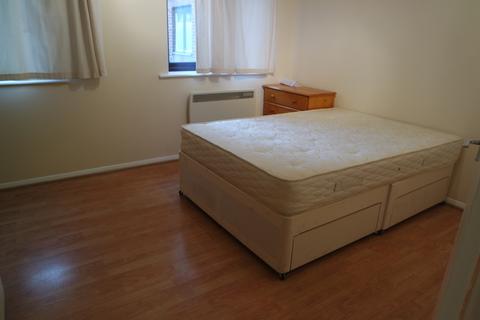 1 bedroom ground floor flat to rent, Bridge Meadows, London SE14