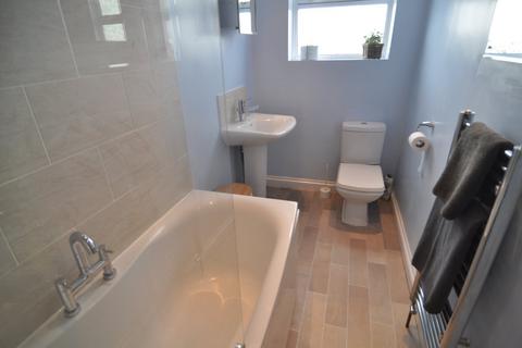 1 bedroom in a house share to rent, Barnsley Road, Wombwell