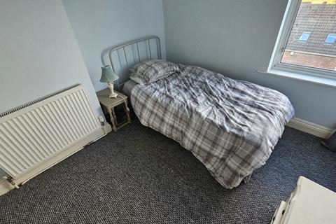 1 bedroom in a house share to rent, Barnsley Road, Wombwell