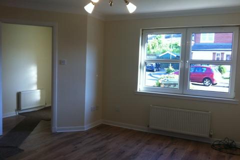 3 bedroom semi-detached house to rent, Goodtrees Gardens, Gilmerton, Edinburgh, EH17